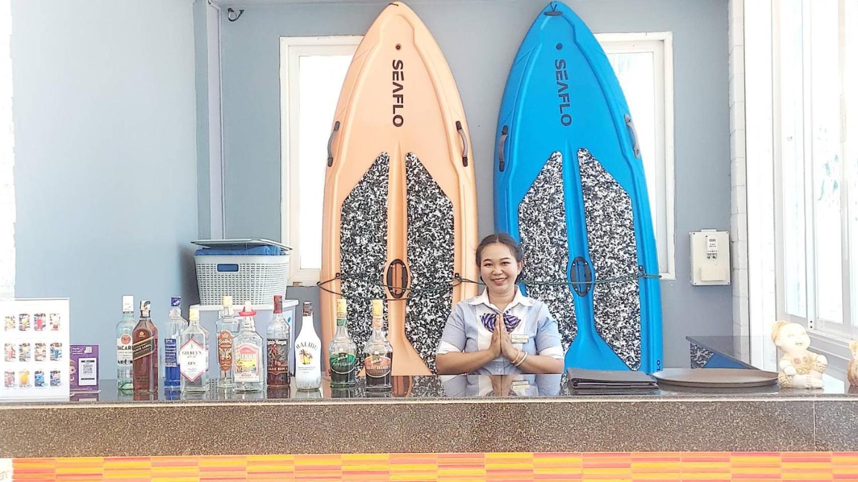 Saisawan Beach Luxury Hotel На Джомтиен Екстериор снимка