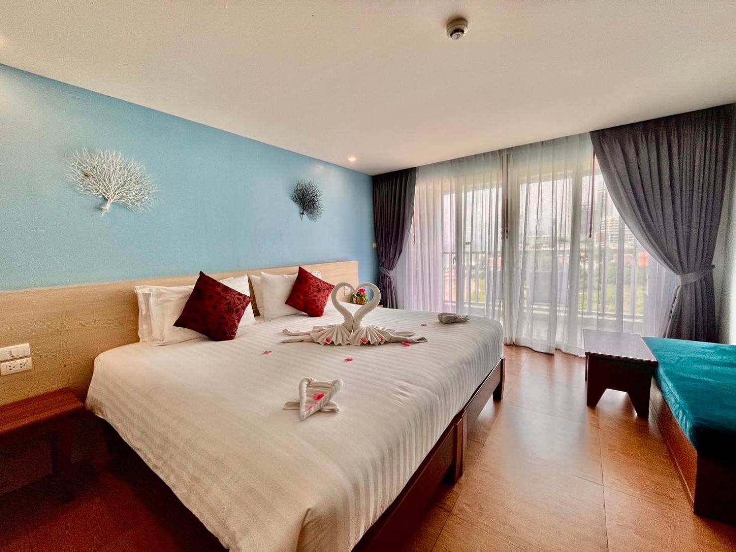 Saisawan Beach Luxury Hotel На Джомтиен Екстериор снимка