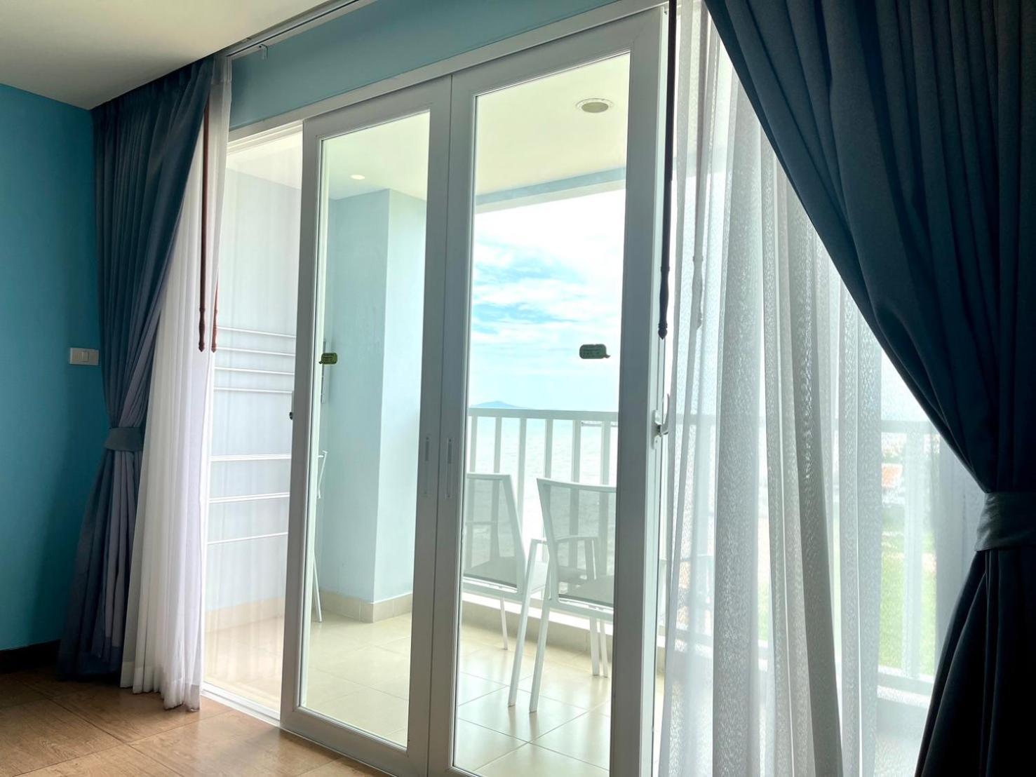 Saisawan Beach Luxury Hotel На Джомтиен Екстериор снимка