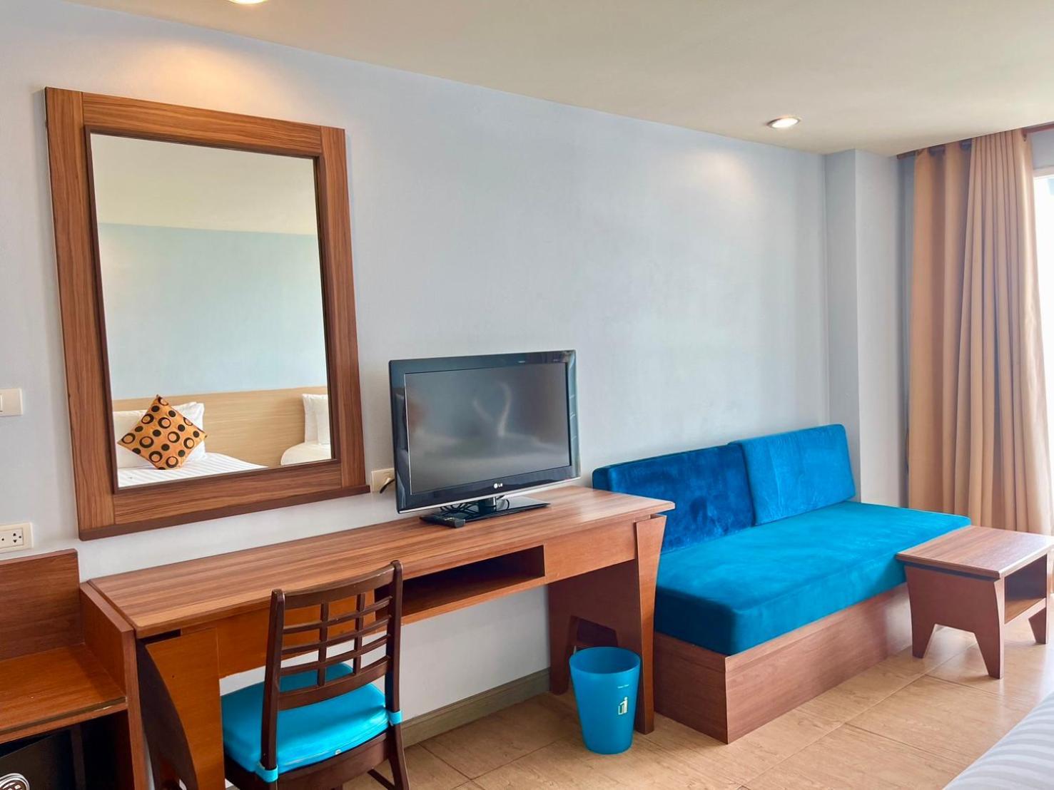 Saisawan Beach Luxury Hotel На Джомтиен Екстериор снимка
