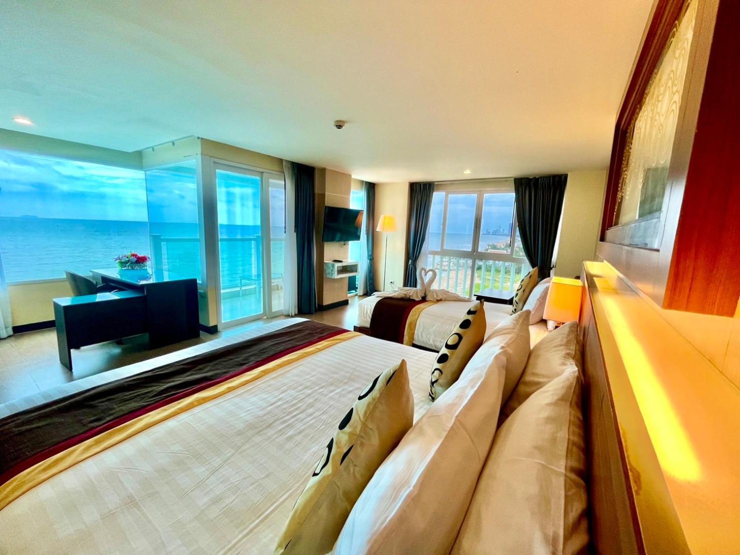 Saisawan Beach Luxury Hotel На Джомтиен Екстериор снимка